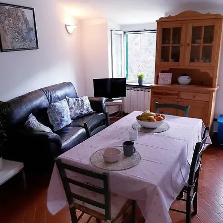 Casa Tiziano 아파트 레반토